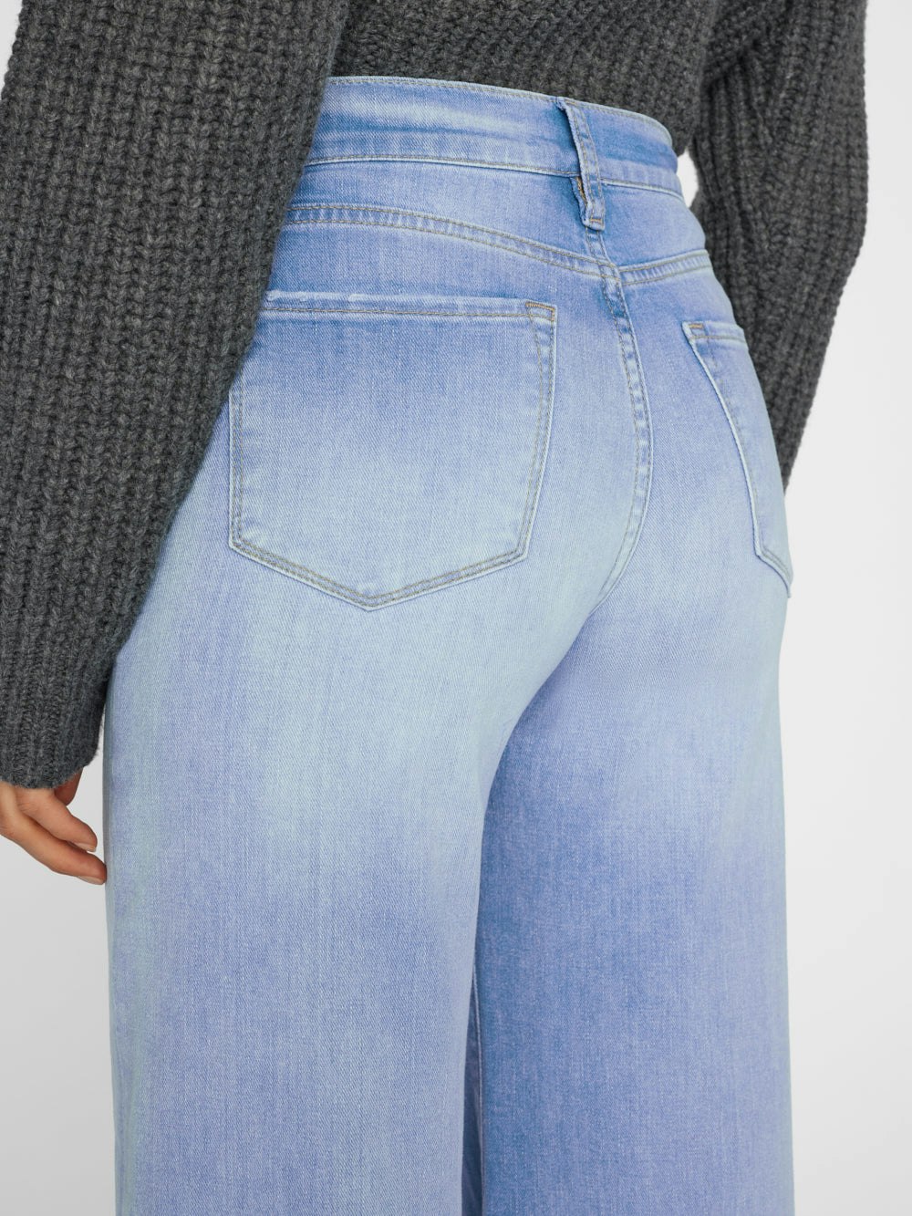 jeans back view alt:size